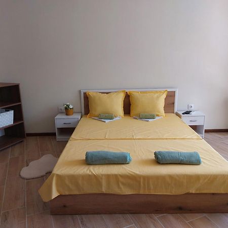 Krimski Apartment - Free Private Parking Varna Extérieur photo